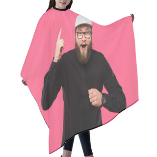 Personality  Excited Bearded Man In Eyeglasses And Cap Hat Doing Idea Gesture Isolated On Pink Hair Cutting Cape