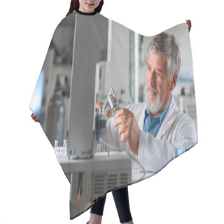 Personality  Senior Chemistry Professor/doctor In A Lab Hair Cutting Cape