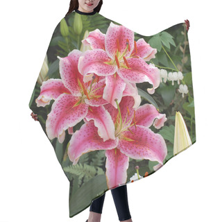 Personality  Three Daylilies In Garden Hair Cutting Cape