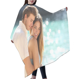 Personality  Couple In Love Hugging On A Tropical Beach Hair Cutting Cape