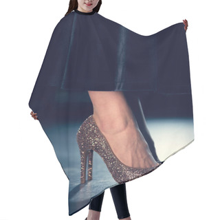 Personality  Woman In Glitter High Heels Hair Cutting Cape
