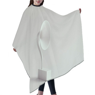 Personality  White Modern Gramophone 3d Illustration Render Hair Cutting Cape