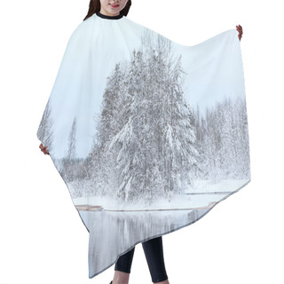 Personality  Snow-covered Trees Hair Cutting Cape