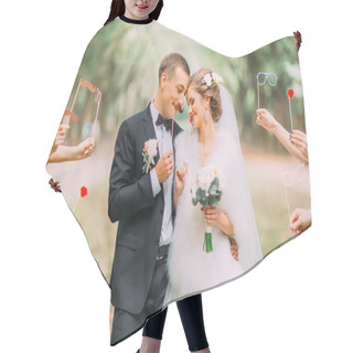 Personality  Beautiful Married Couple Attaching To Face Paper Mustache, Glasses, Bow Hair Cutting Cape
