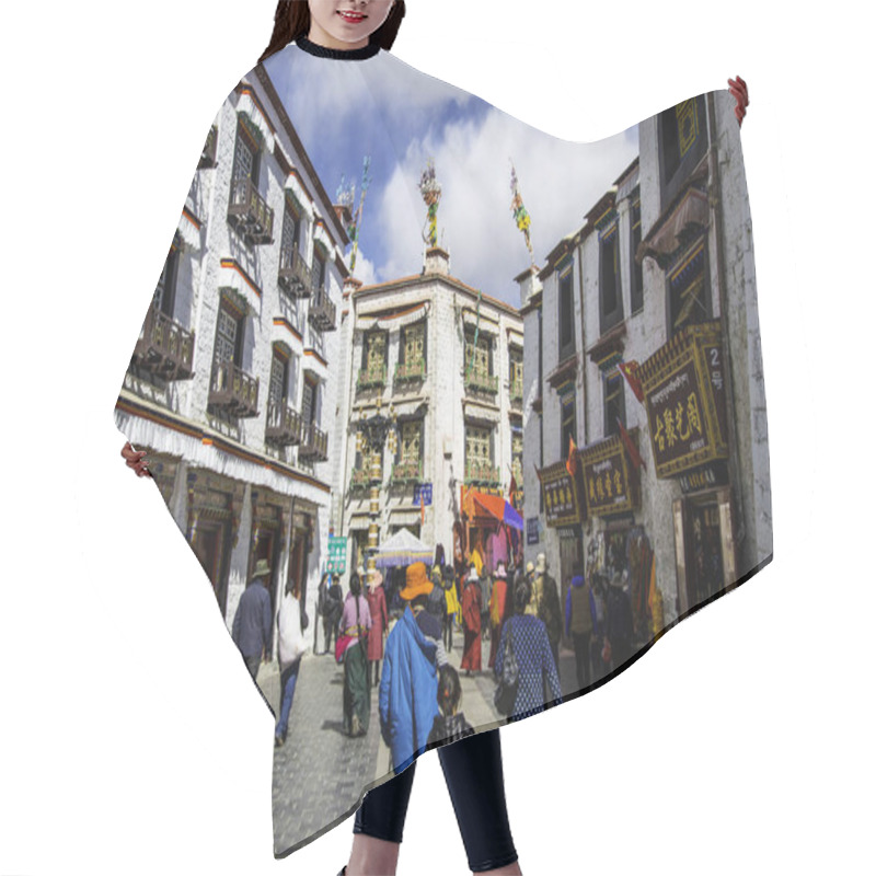 Personality  Traveling By Chinese Holy Land, Tibet, Lhasa  Hair Cutting Cape