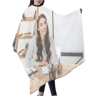 Personality  Asian Businesswoman At Workplace Hair Cutting Cape