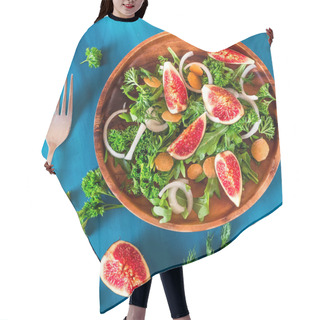 Personality  Autumn Salad Of Arugula, Figs In A Brown Earthenware Plate On A Blue Background. Top View Hair Cutting Cape
