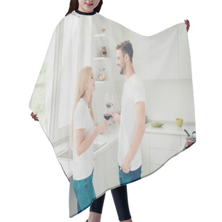 Personality  Profile Side View Of Two Nice Cheerful Glad Stylish Trendy Marri Hair Cutting Cape