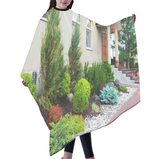 Personality  Natural Landscaping In Home Garden Hair Cutting Cape