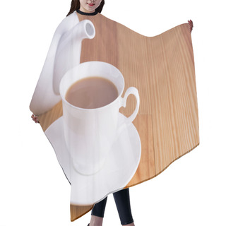 Personality  Cup Of Traditional English Tea With White China Teapot Hair Cutting Cape
