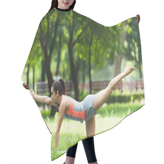 Personality  Side View Of Young Woman Practicing Balancing Table Pose On Yoga Mat Hair Cutting Cape