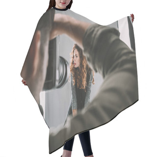 Personality  Taking Photos With Beautiful Model  Hair Cutting Cape