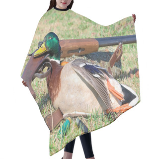 Personality   Hunting Trophy - Wild Duck. Hair Cutting Cape