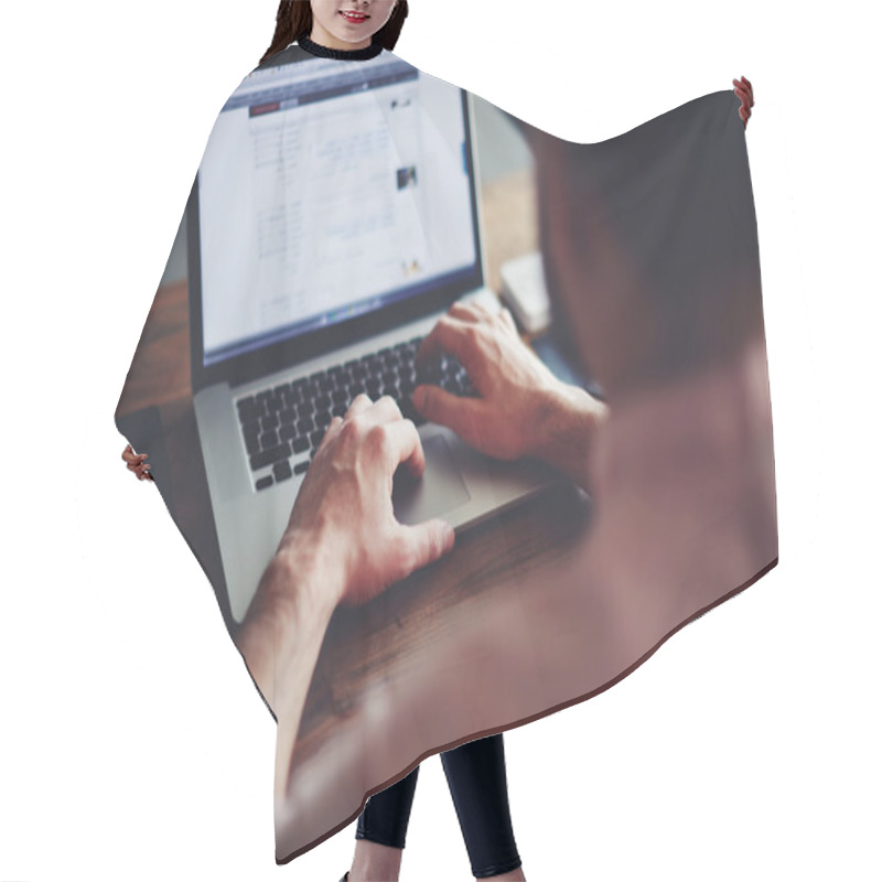 Personality  Man Working On His Laptop Hair Cutting Cape
