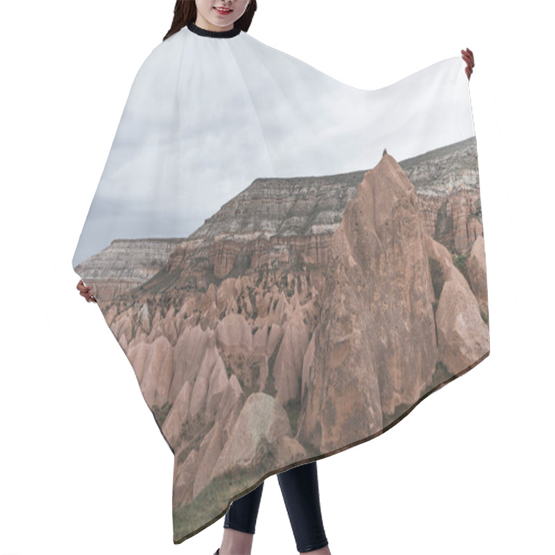 Personality  Sandstone Hair Cutting Cape