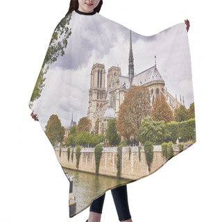 Personality  Scenic View Of The Notre-Dame Cathedral Hair Cutting Cape
