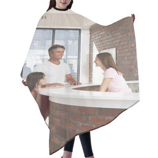 Personality  Father With Daughter At Reception Of Dentist's Surgery Hair Cutting Cape