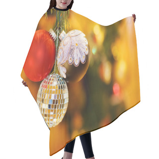 Personality  Christmas Night With Festive Baubles Hair Cutting Cape