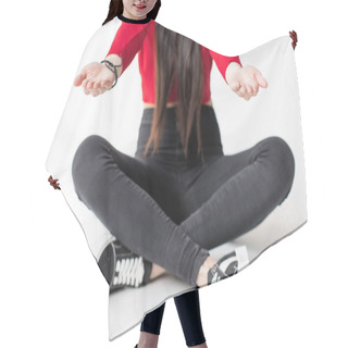 Personality  Woman Stretch Out Hands Hair Cutting Cape