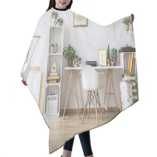 Personality  Flat With Desk And Chair Hair Cutting Cape