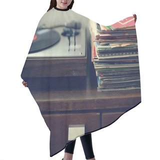 Personality  Vinyl Portable Player And Records Hair Cutting Cape