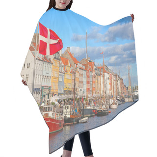 Personality  Copenhagen (Nyhavn District) In A Sunny Summer Day Hair Cutting Cape