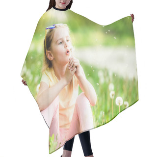 Personality  Cute Girl Playing With Dandelions Hair Cutting Cape