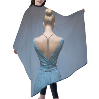 Personality  Fashionable Sexy Back Of Girl  Hair Cutting Cape