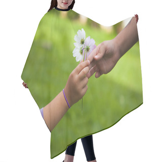 Personality  Child's Hand Giving Flowers To Her Friend Hair Cutting Cape