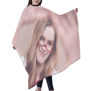 Personality  Woman Making Focus Framing Gesture Hair Cutting Cape