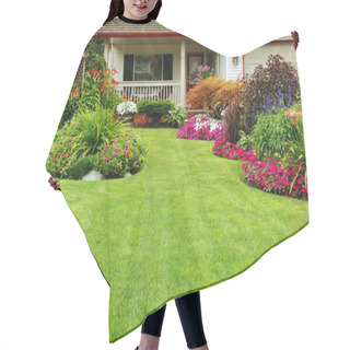 Personality  Manicured Yard Hair Cutting Cape