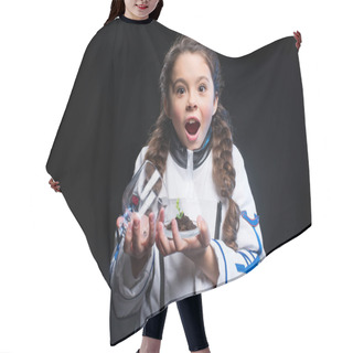 Personality  Girl Astronaut Holding Plant Hair Cutting Cape