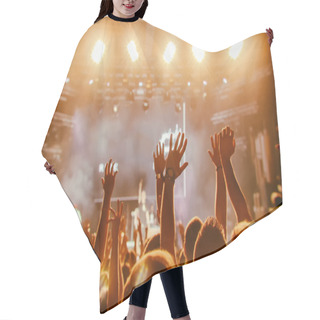 Personality  Crowd At Concert Hair Cutting Cape