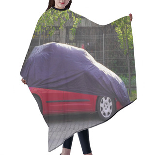 Personality  The Car Is Wrapped In A Cover From Precipitation, Dirt. Protective Material When Standing In One Place For Long Time. Vehicle Protected From Weather. Hair Cutting Cape