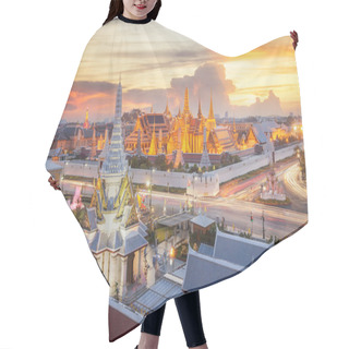 Personality  Grand Palace And Wat Phra Keaw Hair Cutting Cape