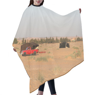 Personality  Tent In Desert Hair Cutting Cape