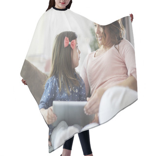 Personality  Mother And Cute Daughter With Digital Tablet Hair Cutting Cape