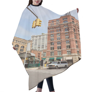 Personality  New York Street With Modern And Vintage Buildings Near Traffic Intersection With Traffic Lights Hair Cutting Cape