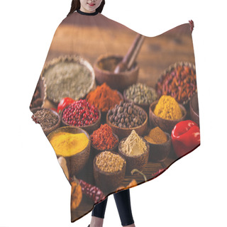 Personality  Wooden Table Of Colorful Spices Hair Cutting Cape