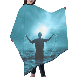 Personality  Man In Water Hair Cutting Cape