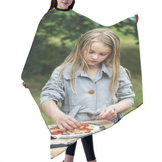 Personality  Small Girl Cooking Pizza  Hair Cutting Cape