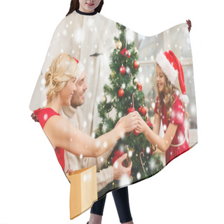 Personality  Smiling Family Decorating Christmas Tree Hair Cutting Cape