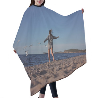 Personality  Woman Running On Sandy Beach Hair Cutting Cape