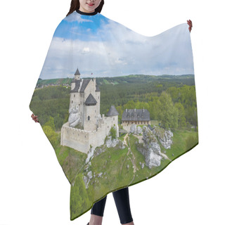 Personality  BOBOLICE, POLAND - MAY 05, 2020: Aerial View Of Castle Bobolice, One Of The Most Beautiful Fortresses On The Eagles Nests Trail. Medieval Fortress In The Jura Region Near Czestochowa. Poland.  Hair Cutting Cape