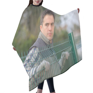 Personality  Fencing Erector Working And Fence Hair Cutting Cape