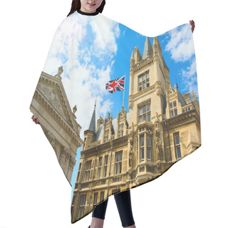 Personality  Art Cambridge University And Kings College Chapel Hair Cutting Cape