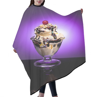 Personality  Delicious Ice Cream Sundae. Hair Cutting Cape