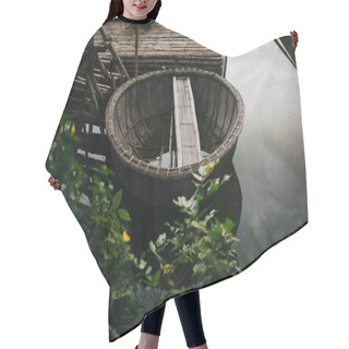 Personality  Vietnamese Boat Hair Cutting Cape