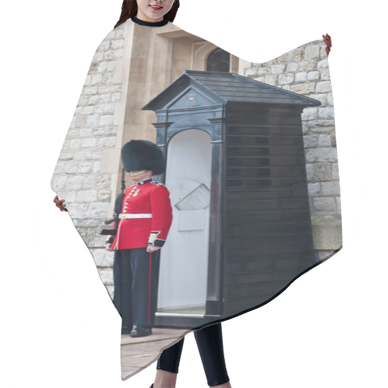 Personality  England Queens' Guard . Hair Cutting Cape