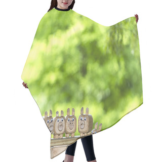 Personality  Pig Dell Hair Cutting Cape